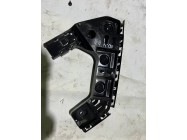 Кронштейн бампера лівий задній