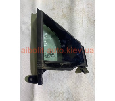 Скло праве  Volkswagen ID.4 2021 - 2023 р.