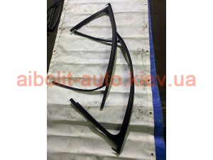Ущільнювач для вікна переднього лівого