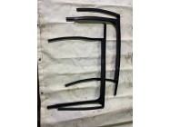 Ущільнювач скла задніх правих дверей