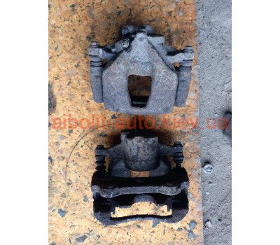 Суппорт передній Fiat Doblo Оригінал Б У  Fiat Doblo 2000 - 2010г.