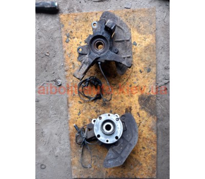 Поворотний кулак Fiat Doblo Оригінал Б У  Fiat Doblo 2000 - 2010г.