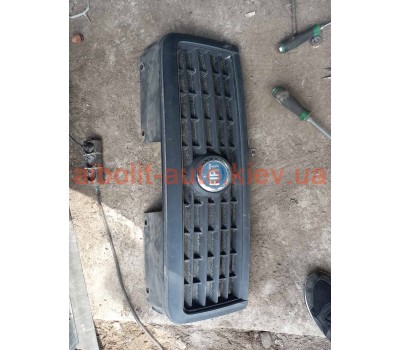 Решітка переднього бамперу  Fiat Doblo Оригінал Б У  Fiat Doblo 2000 - 2010г.