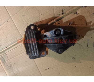 Подушка двигуна 1.5 Дизель Renault Scenic 3 Рено Сценик 3 Оригинал Б У  Renault Scenic 3 - 2009-2015г.