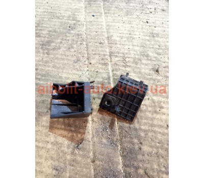 Кронштейн кріплення фари Scenic 3  Renault Scenic 3 - 2009-2015г.