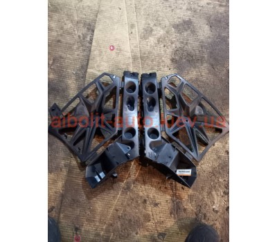 Кронштейн заднього бамперу Scenic 3  Renault Scenic 3 - 2009-2015г.