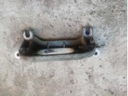 Кронштейн левой подушки двигателя Dacia Logan 
