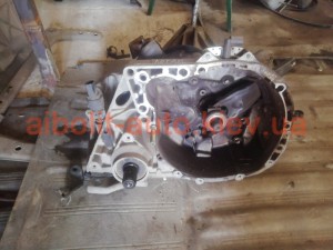 Коробка механическая Dacia Logan