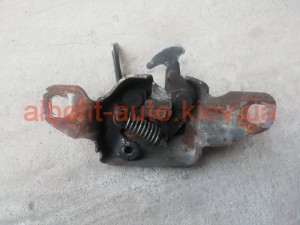 Замок капота Logan