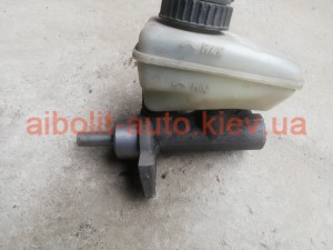 Главный тормозной цилиндр Dacia Logan