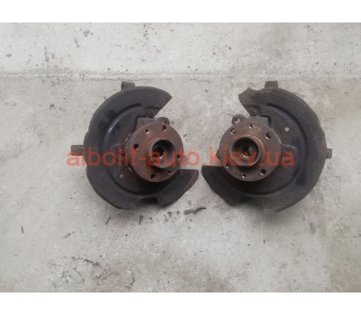 Поворотный кулак передний Dacia Logan  Dacia Logan 2005 - 2012г.