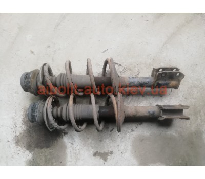 Стойка передняя правая,левая Logan  Renault Logan 2006 - 2012г.