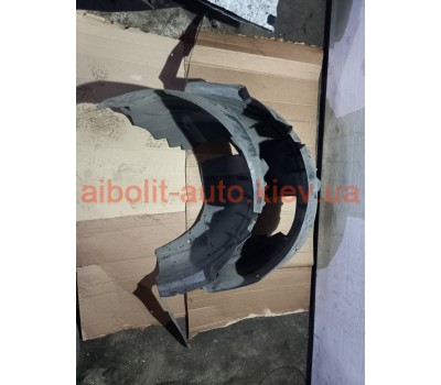 Передні подкрилки Лагуна 3  Renault Laguna 2008 - 2012г. Кузовные детали