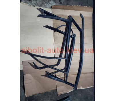 Ущільнювачі дверей Лагуна 3  Renault Laguna 2008 - 2012г. Кузовные детали