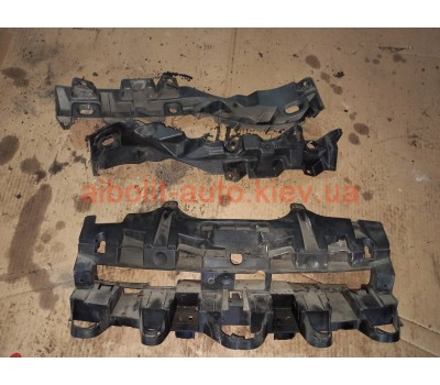 Підсилювач заднього бампера Лагуна 3  Renault Laguna 2008 - 2012г. Кузовные детали