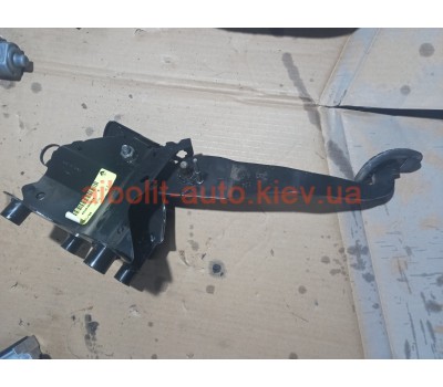 Педаль тормозу Лагуна 3  Renault Laguna 2008 - 2012г.