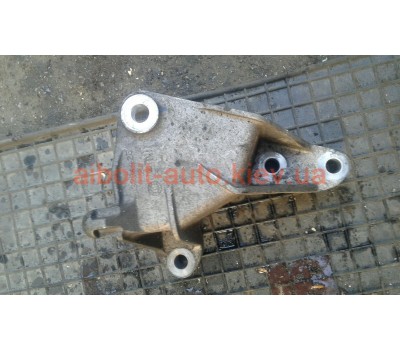 Кронштейн двигателя Круз  Chevrolet Cruze