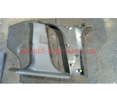 Накладка центр. стойки Круз  Chevrolet Cruze