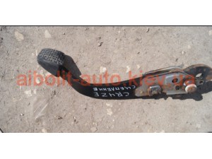 Педаль сцепления Круз