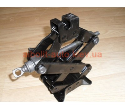 Домкрат Авео  Chevrolet Aveo