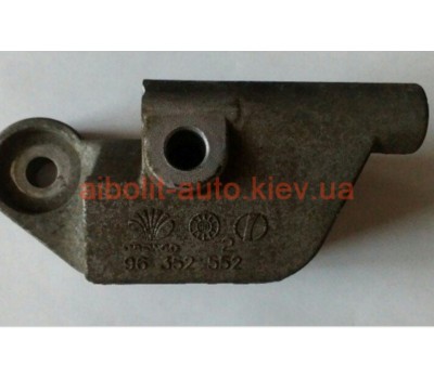 Кронштейн генератора Авео  Chevrolet Aveo