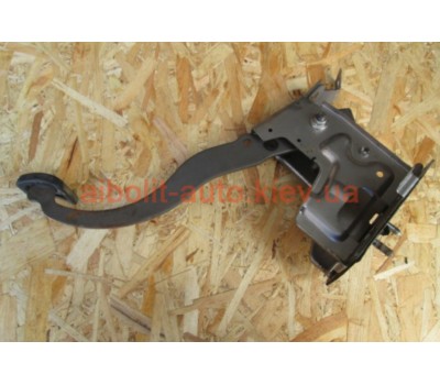 Педаль сцепления Авео  Chevrolet Aveo