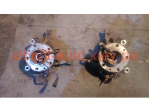 Поворотный кулак передний Меган 3