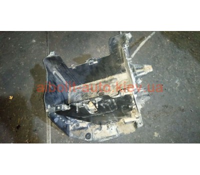 Кронштейн аккумулятора Меган 3  Renault Megane 3 - 2009 - 2013г. Кузовные детали