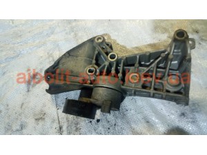 кронштейн генератора Меган 3