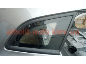 Форточка задняя Меган 3