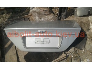 Крышка багажника Эванда Крышка багажника Эванда