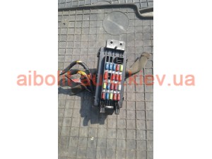 Блок предохранителей салонный Эванда