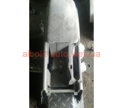 Подлокотник Эванда  Chevrolet Evanda