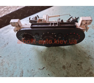 Панель , Блок управління пічкою  Dacia Logan 2 2013 - 2020р.