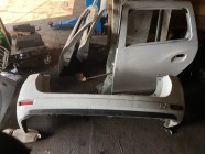 Задній бампер