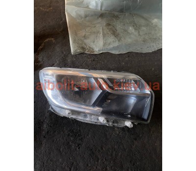 Фара передня права  Renault Logan II 2013 - 2020р.