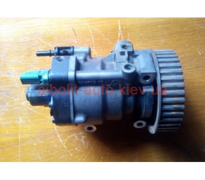 Топливный насос высокого давления ТНВД Кенго 1998 - 2008  Renault Kangoo 1998 - 2008г.