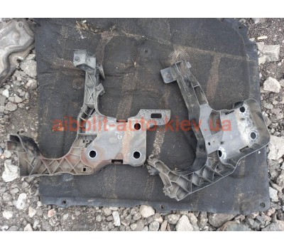 Телевизор Renault Megane 2 Оригінал Б У  Renault Megane 2 - 2002 - 2008г. Кузовные детали