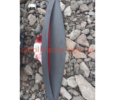 Стоп сигнал центральний Megane 2  Renault Megane 2 - 2002 - 2008г.