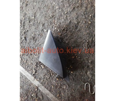 Уголок двери внутренний передний Эванда  Chevrolet Evanda