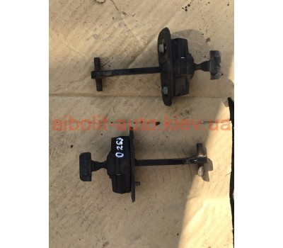 Обмежувачі дверей Fiat Doblo 263  Fiat Doblo 2010 - 2016р.