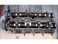 Головка блока 1.6 лачетти (с одним масляным каналом и с двумя) Головка блока 1.6 лачетти (с одним масляным каналом и с двумя)