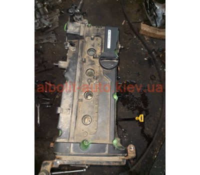 Клапанна кришка 1,6 бензин Kia Cerato  Cerato