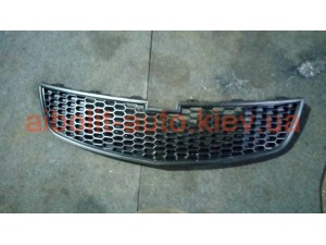 Решетка радиатора Круз Решетка радиатора Круз