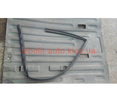 Уплотнитель двери Авео  Chevrolet Aveo Кузовные детали