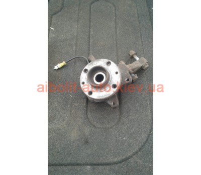 Кулак поворотный передний правый Кенго 1998 - 2008  Renault Kangoo 1998 - 2008г.