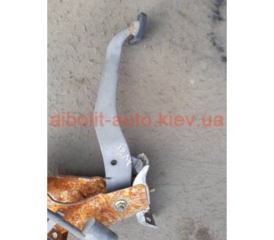 Педаль тормоза Авео  Chevrolet Aveo