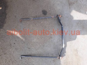 Фиксатор АКБ лачетти Фиксатор АКБ лачетти