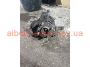 Кулак поворотный Авео передний правый