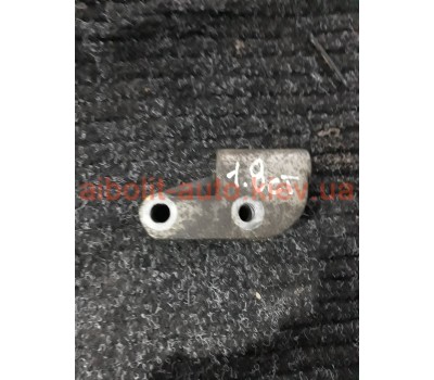 Кронштейн генератора верхний 1.8 Sed лачетти  Chevrolet Lacetti